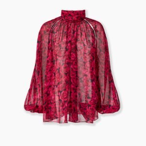 Blusa com gola alta em crepe georgette com estampa de rosa