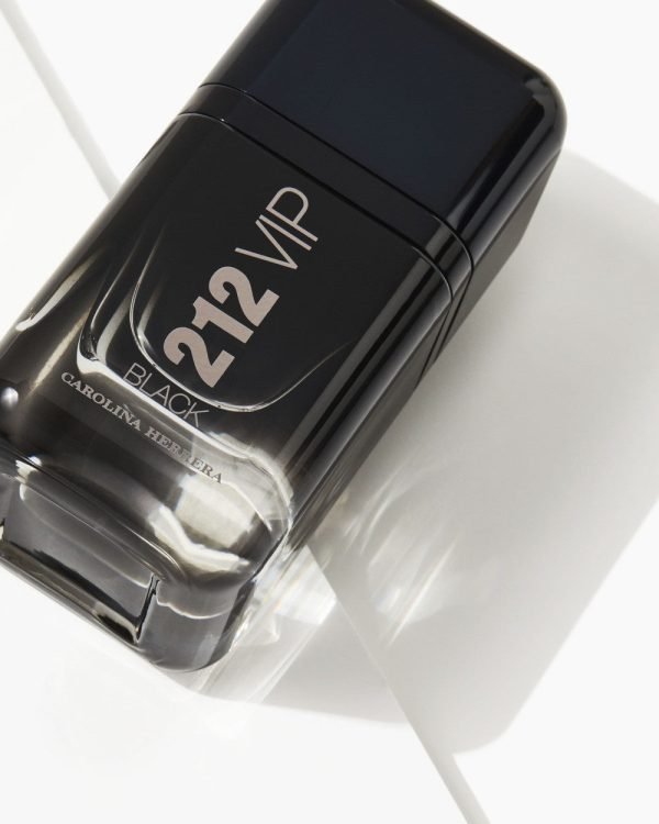 212 VIP Black 50ml Eau de Parfum - Imagem 6