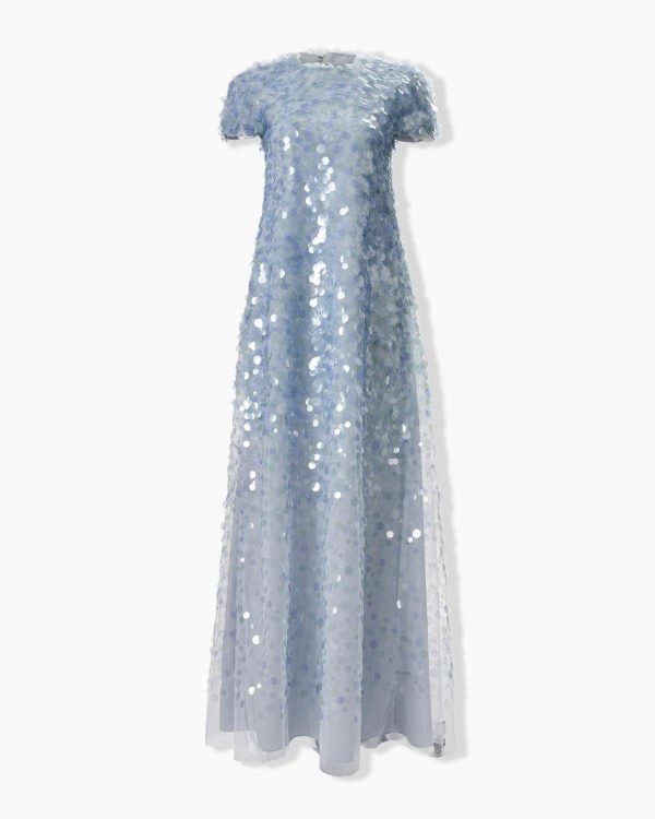 Vestido longo com mangas curtas adornado com paetês