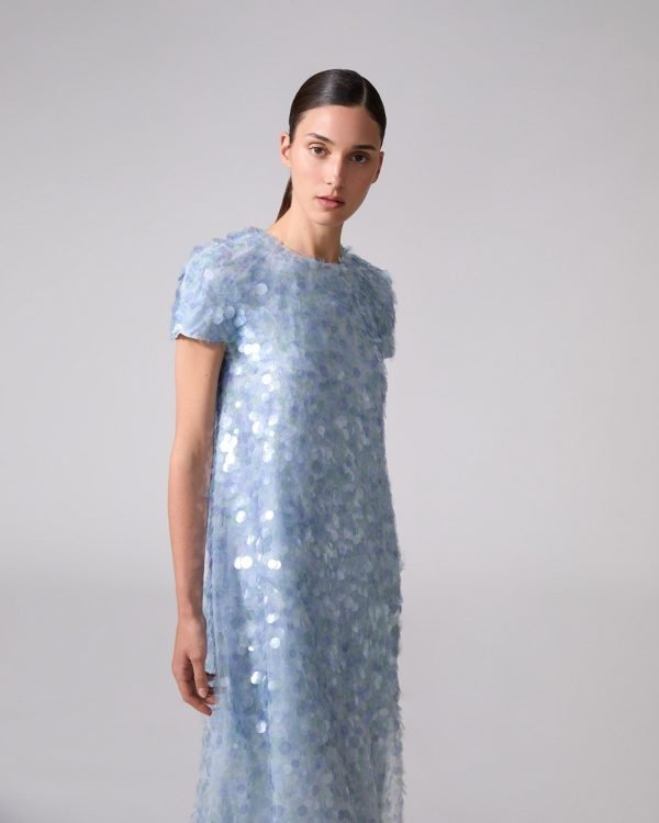 Vestido longo com mangas curtas adornado com paetês - Imagem 4