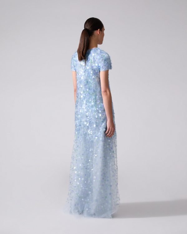 Vestido longo com mangas curtas adornado com paetês - Imagem 3