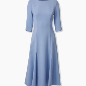 Vestido godê com mangas 3/4