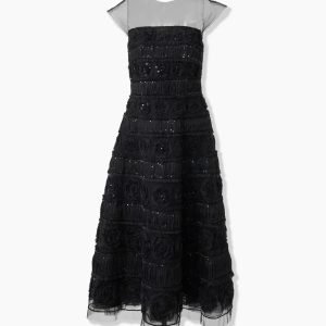 Vestido mídi bordado em tule